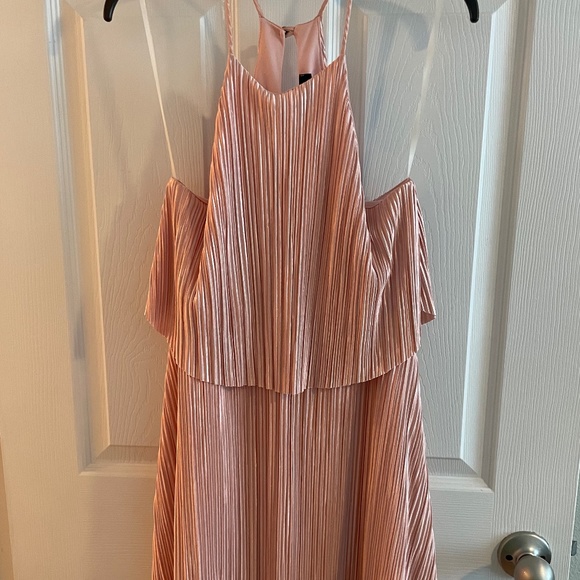 Peach dress - Picture 1 of 2